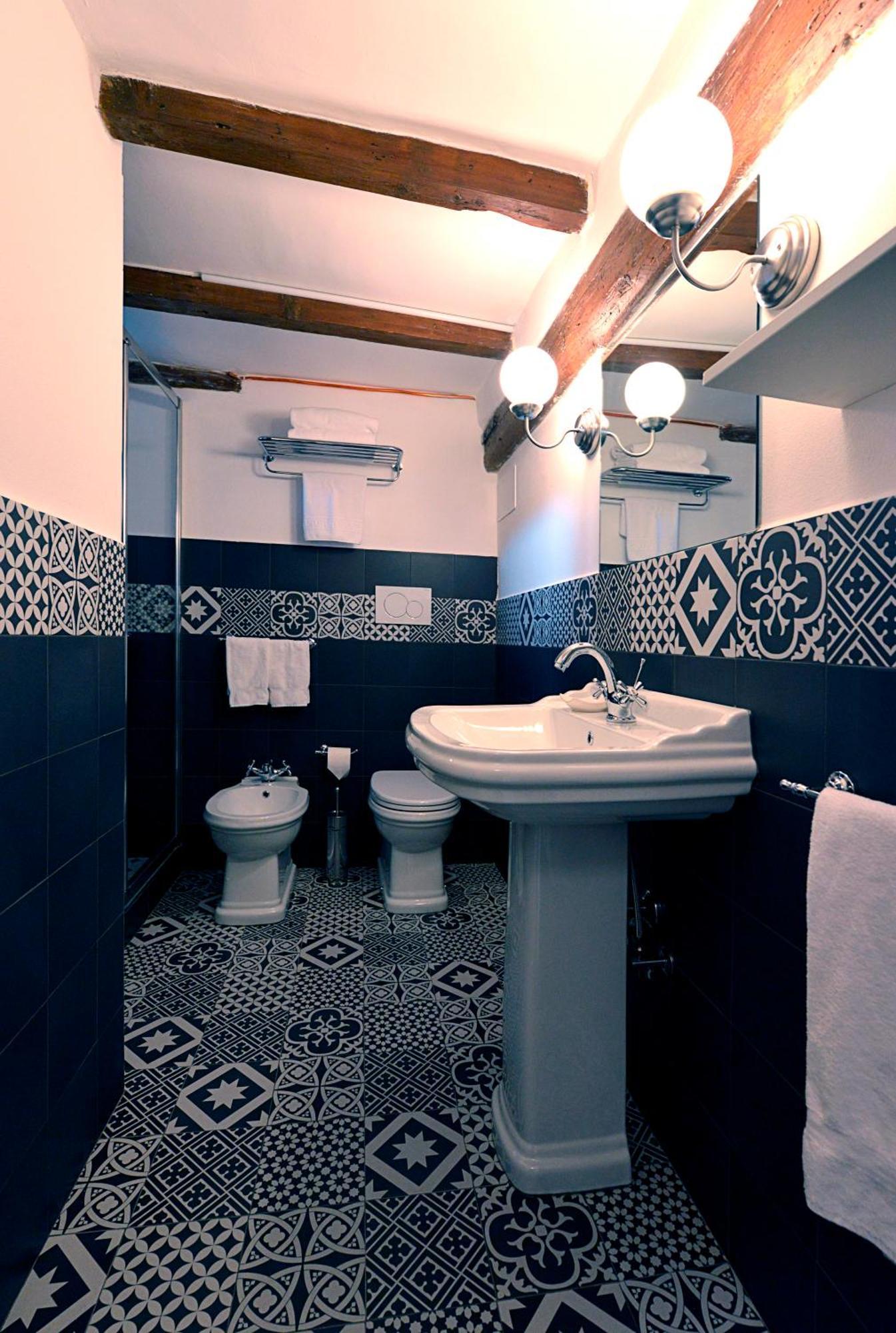 Phi Hotel Bologna Apartments Buitenkant foto